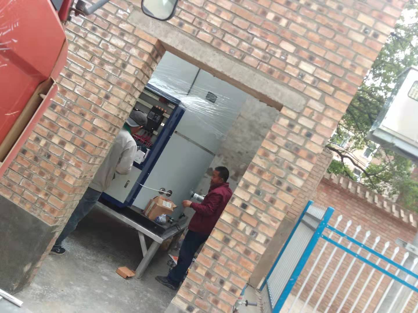 3000公斤電開水鍋爐安裝現場